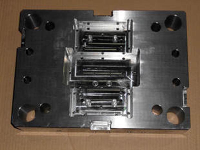 友谊精密塑料模-06